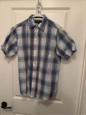 Short-Sleeve Plaid Button-Up Shirt - Blue/Gray